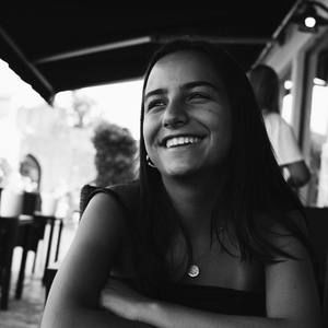 Meet your Posher, Francesca